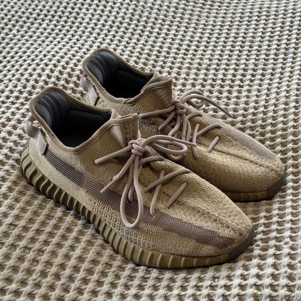 Yeezy Boost 350 V2 "Earth" Sneakers